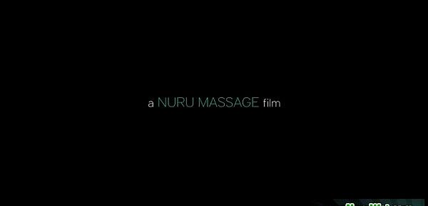  Sexy japanesse masseuse gives sex massage 04